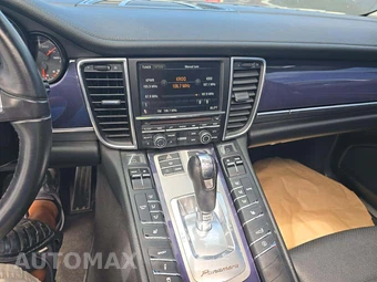2010 Porsche Panamera S – miniatura 10
