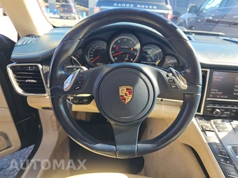 2010 Porsche Panamera Turbo – miniatura 10