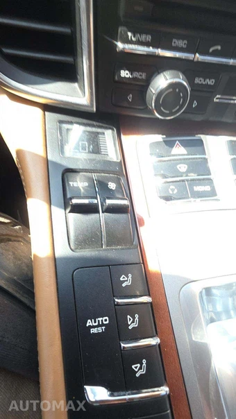2010 Porsche Panamera Turbo – miniatura 21