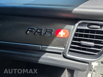 2010 Porsche Panamera Turbo - miniatura 17