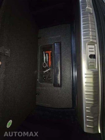 2010 Rolls-Royce Ghost – miniatura 24