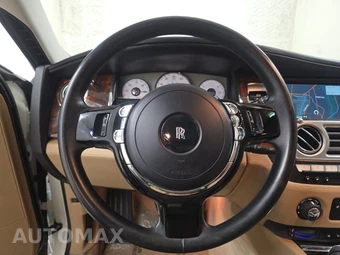 2010 Rolls-Royce Ghost – miniatura 10