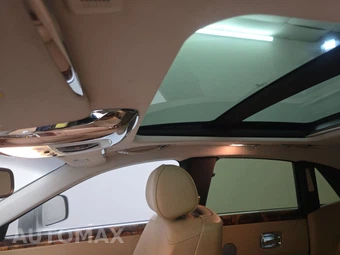 2010 Rolls-Royce Ghost – miniatura 25