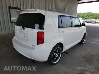 2010 Scion xB - miniatura 4