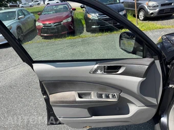 2010 Subaru Forester 2.5X – miniatura 25
