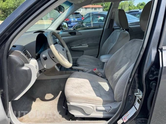 2010 Subaru Forester 2.5X – miniatura 6