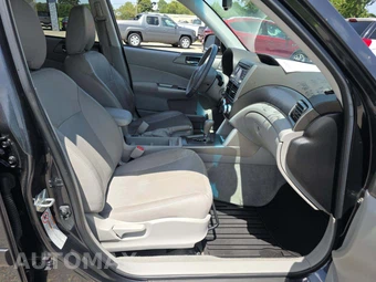 2010 Subaru Forester 2.5X Limited – miniatura 15