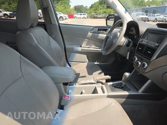 2010 Subaru Forester 2.5X Limited – miniatura 8