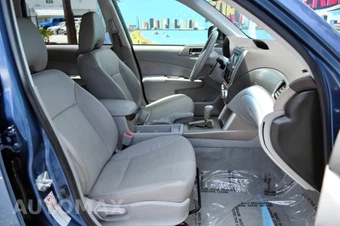 2010 Subaru Forester 2.5X Limited - miniatura 40