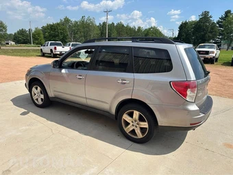 2010 Subaru Forester 2.5X Limited - miniatura 3