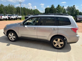 2010 Subaru Forester 2.5X Limited - miniatura 6