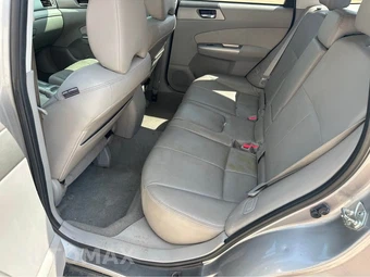 2010 Subaru Forester 2.5X Limited - miniatura 7