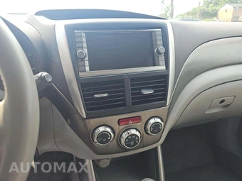 2010 Subaru Forester 2.5X Limited w/Navigation - miniatura 10