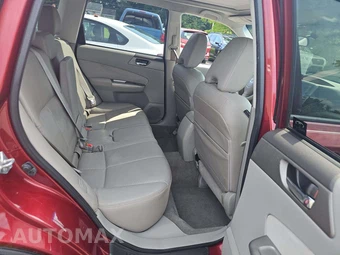 2010 Subaru Forester 2.5X Limited w/Navigation - miniatura 16