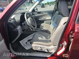 2010 Subaru Forester 2.5X Limited w/Navigation - miniatura 6