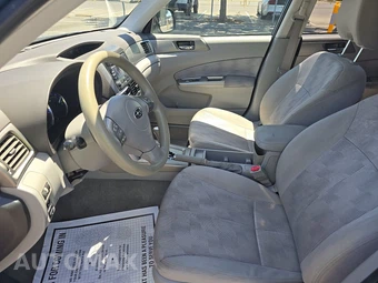 2010 Subaru Forester 2.5X Premium – miniatura 7