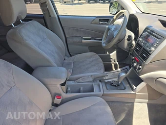 2010 Subaru Forester 2.5X Premium – miniatura 8