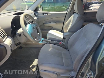 2010 Subaru Forester 2.5XT Premium – miniatura 7