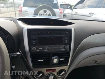 2010 Subaru Forester 2.5XT Premium – miniatura 11