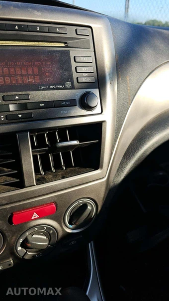 2010 Subaru Impreza 5-Door 2.5i Hatchback – miniatura 25