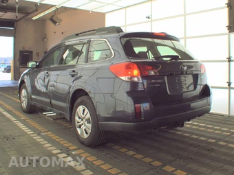 2010 Subaru Outback 2.5i – miniatura 6