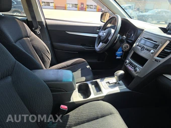 2010 Subaru Outback 2.5i – miniatura 8