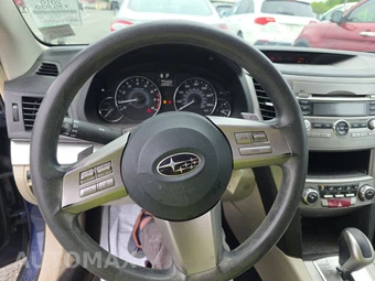 2010 Subaru Outback 2.5i – miniatura 10