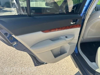2010 Subaru Outback 2.5i Limited w/Power Moonroof - miniatura 16