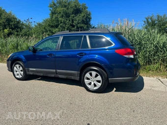 2010 Subaru Outback 2.5i Limited w/Power Moonroof - miniatura 32