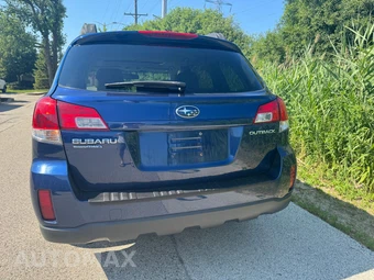 2010 Subaru Outback 2.5i Limited w/Power Moonroof - miniatura 35