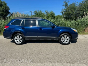 2010 Subaru Outback 2.5i Limited w/Power Moonroof - miniatura 48