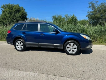 2010 Subaru Outback 2.5i Limited w/Power Moonroof - miniatura 49