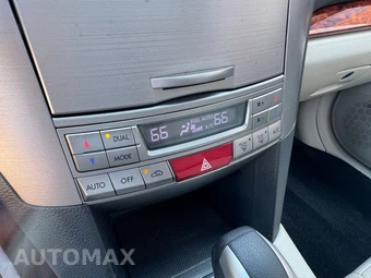 2010 Subaru Outback 2.5i Limited w/Power Moonroof - miniatura 64