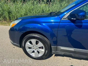 2010 Subaru Outback 2.5i Limited w/Power Moonroof - miniatura 8