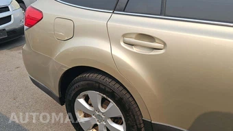 2010 Subaru Outback 2.5i Limited w/Power Moonroof & Navigation – miniatura 28