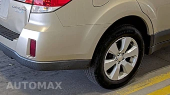 2010 Subaru Outback 2.5i Limited w/Power Moonroof & Navigation – miniatura 9