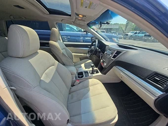 2010 Subaru Outback 2.5i Premium w/All Weather Pkg & Power Moonroof - miniatura 13