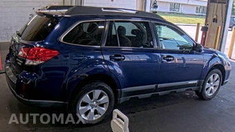 2010 Subaru Outback 2.5i Premium w/All Weather Pkg & Power Moonroof - miniatura 4