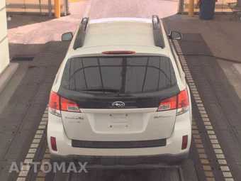2010 Subaru Outback 2.5i Premium w/All Weather Pkg & Power Moonroof - miniatura 5
