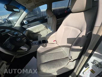 2010 Subaru Outback 2.5i Premium w/All Weather Pkg & Power Moonroof - miniatura 7