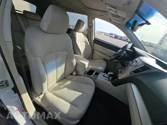 2010 Subaru Outback 2.5i Premium w/All Weather Pkg & Power Moonroof - miniatura 8