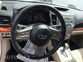 2010 Subaru Outback 3.6R Limited - miniatura 10