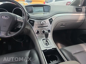 2010 Subaru Tribeca 3.6R Touring w/Navigation & RSES - miniatura 11