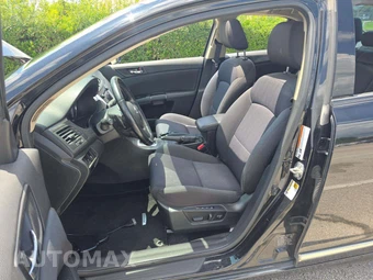 2010 Suzuki Kizashi GTS – miniatura 3