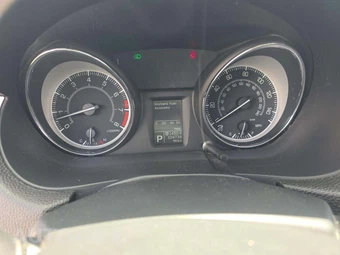 2010 Suzuki Kizashi GTS – miniatura 6