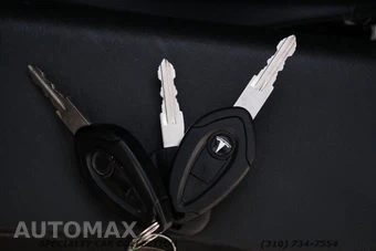 2010 Tesla Roadster - miniatura 29