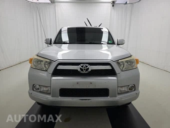 2010 Toyota 4Runner SR5 - miniatura 2