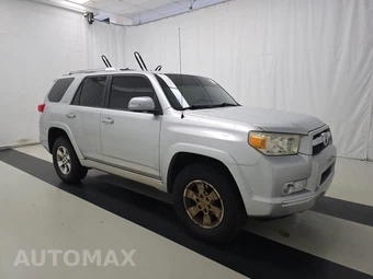 2010 Toyota 4Runner SR5 - miniatura 3