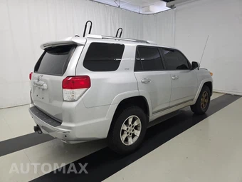 2010 Toyota 4Runner SR5 - miniatura 4