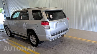 2010 Toyota 4Runner SR5 - miniatura 6
